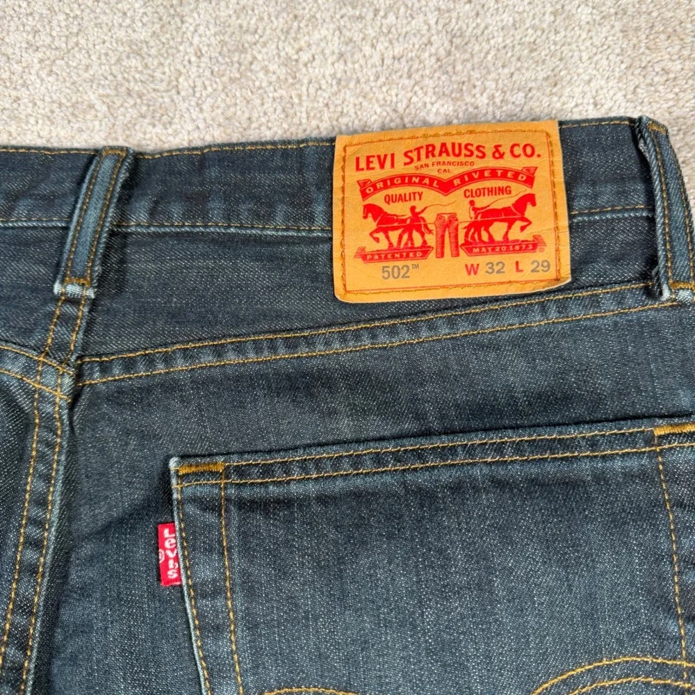 Levi's 502 Regular Taper Jeans Mens 32x29 (FITS 32x27) Hemmed Denim Pants